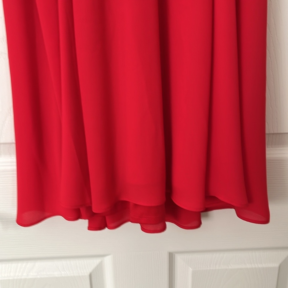 EXPRESS DRESS! - Picture 3 of 8